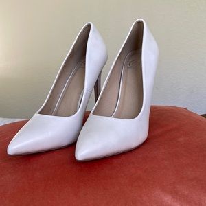 Pearl Colored Pumps